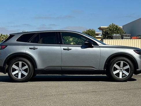 Used 2024 Honda Prologue EX image 3