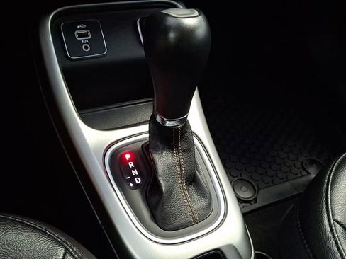 Used 2018 Jeep Compass Latitude w/ Popular Equipment Group FWD image 13