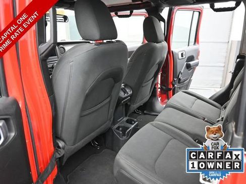 Used 2022 Jeep Gladiator Sport AWD/4WD image 15