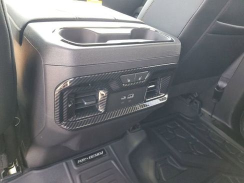 New 2026 GMC Sierra 1500 AT4 w/ Technology Package AWD/4WD image 18