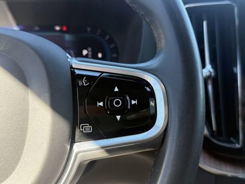 Certified 2023 Volvo XC60 B5 Ultimate image 27
