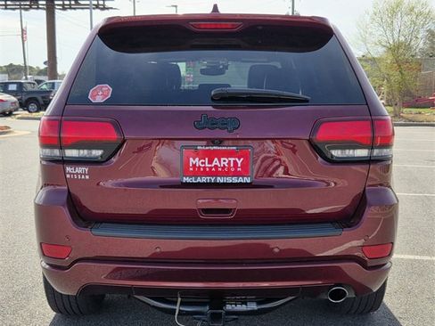 Used 2018 Jeep Grand Cherokee Altitude image 6