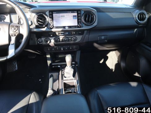 Used 2021 Toyota Tacoma TRD Off-Road image 13