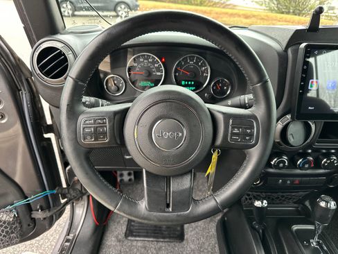 Used 2016 Jeep Wrangler Unlimited Sport w/ Connectivity Group image 24