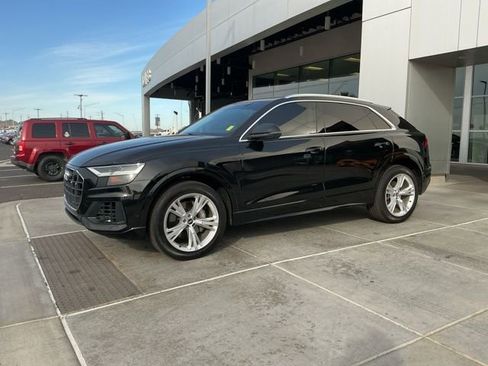 Used 2022 Audi Q8 Premium Plus image 2