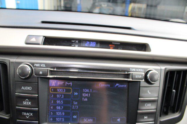 Used 2013 Toyota RAV4 LE FWD image 22