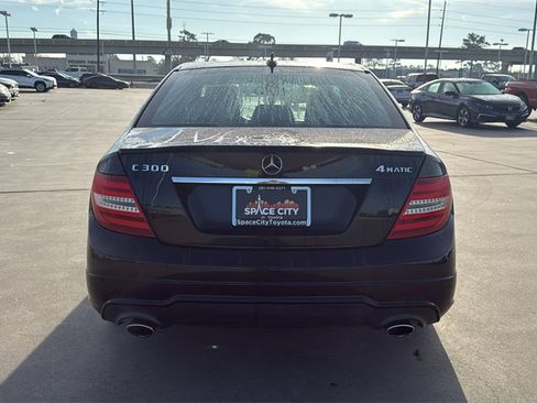 Used 2014 Mercedes-Benz C 300 4MATIC Sedan image 6