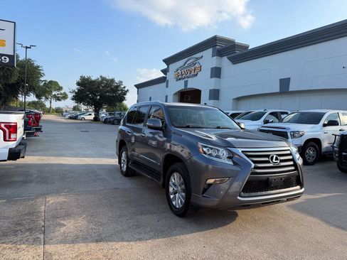 Used 2017 Lexus GX 460 Premium AWD/4WD image 45