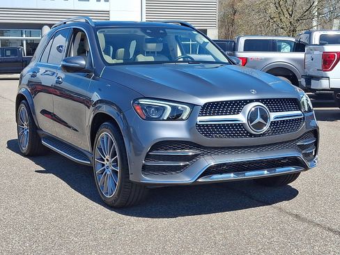 Used 2022 Mercedes-Benz GLE 350 4MATIC image 2