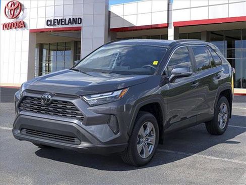 Used 2024 Toyota RAV4 XLE image 4