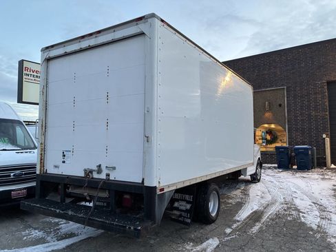 Used 2004 Chevrolet Express 3500 image 5