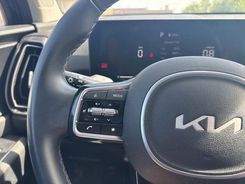 Certified 2024 Kia Sorento S w/ Panoramic Sunroof Package AWD/4WD image 14