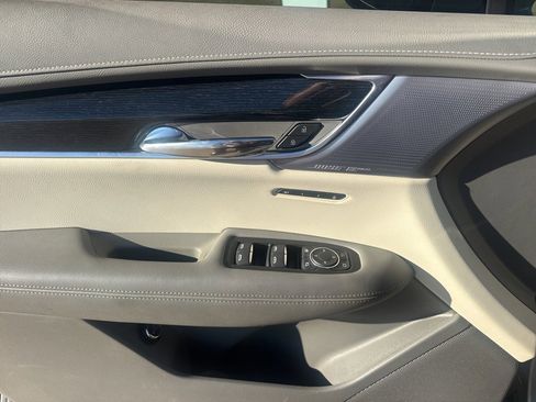 Certified 2025 Cadillac XT6 Premium Luxury w/ Technology Package image 13
