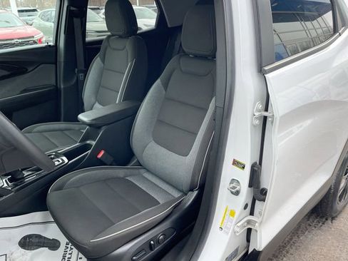 Used 2023 Chevrolet TrailBlazer LT w/ Convenience Package image 19