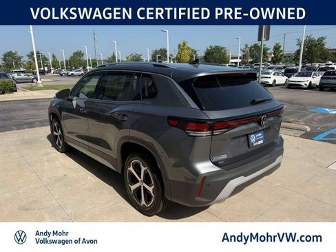 Used 2026 Volkswagen Tiguan SE AWD/4WD image 4