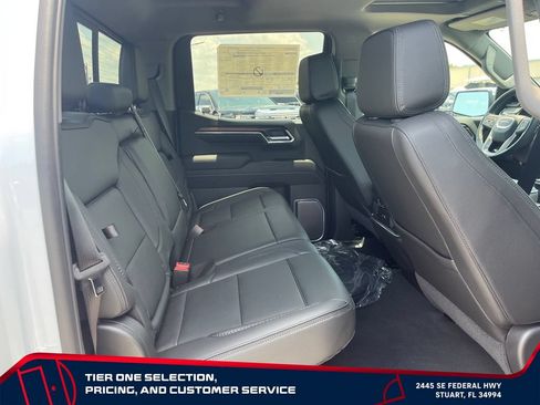 New 2026 GMC Sierra 1500 Denali w/ Technology Package AWD/4WD image 17