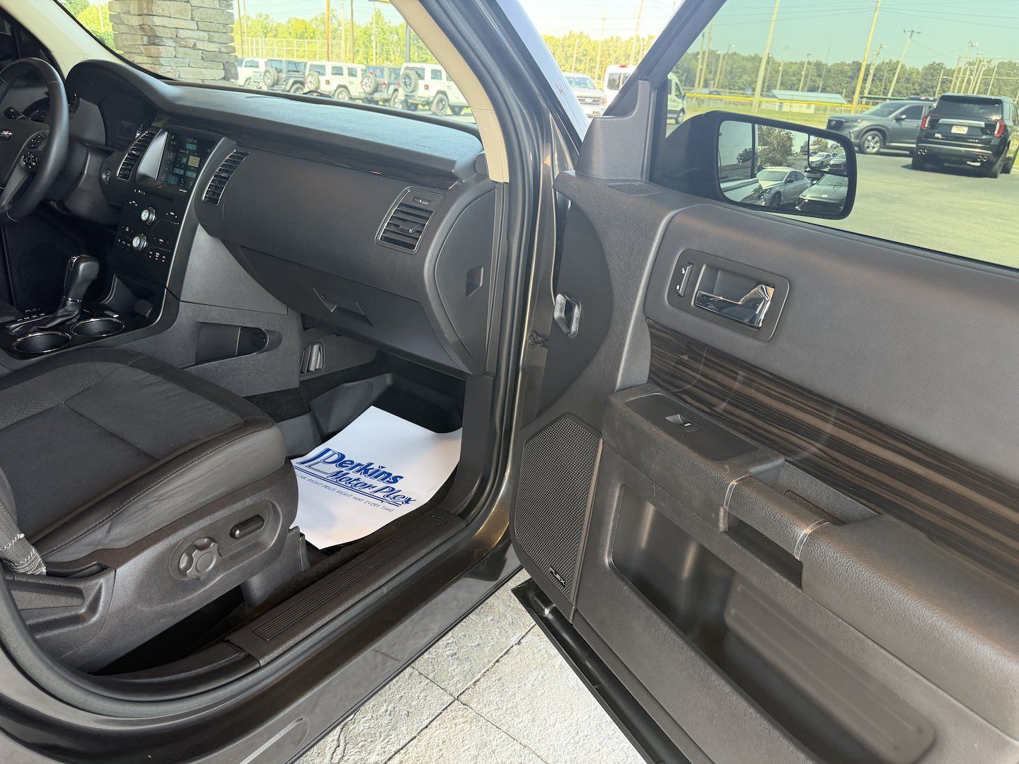 Used 2019 Ford Flex SEL FWD image 25