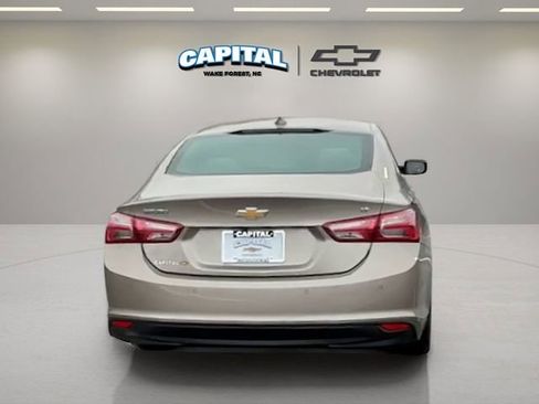 Used 2024 Chevrolet Malibu LT image 4