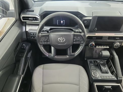 Used 2025 Toyota Tacoma SR5 RWD image 10
