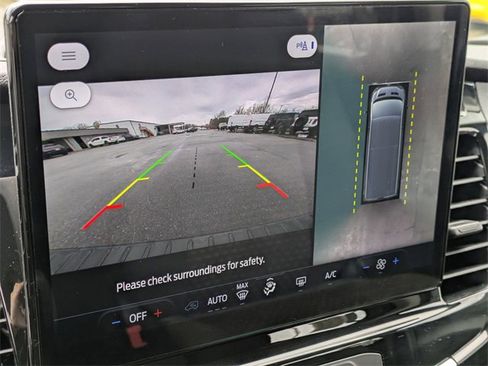 Used 2023 Ford Transit 350 XLT image 21