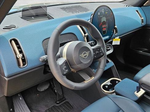 Certified 2025 MINI Cooper Countryman S image 3