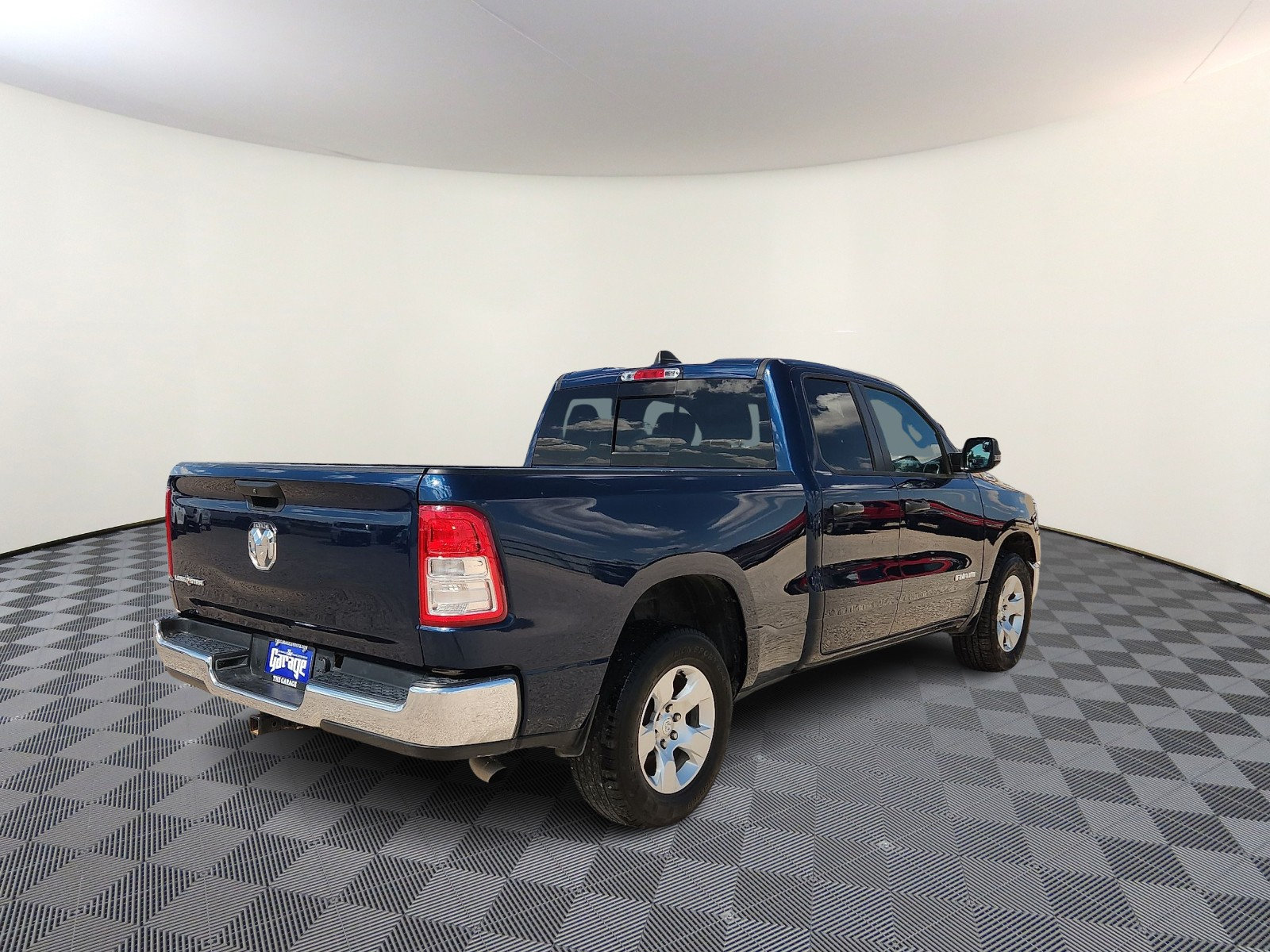 Used 2024 RAM 1500 Lone Star RWD image 4