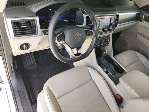 Used 2023 Volkswagen Atlas SE FWD image 11