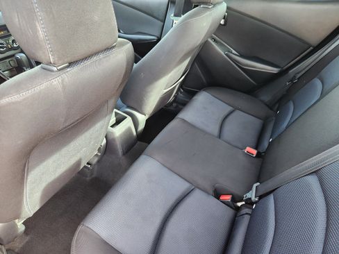 Used 2017 Toyota Yaris iA image 9