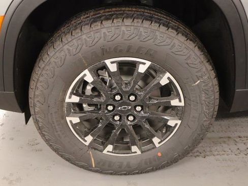 New 2026 Chevrolet Traverse Z71 w/ Enhanced Driving Package AWD/4WD image 7