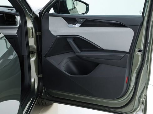 New 2026 Volkswagen Tiguan SE R-Line FWD image 71