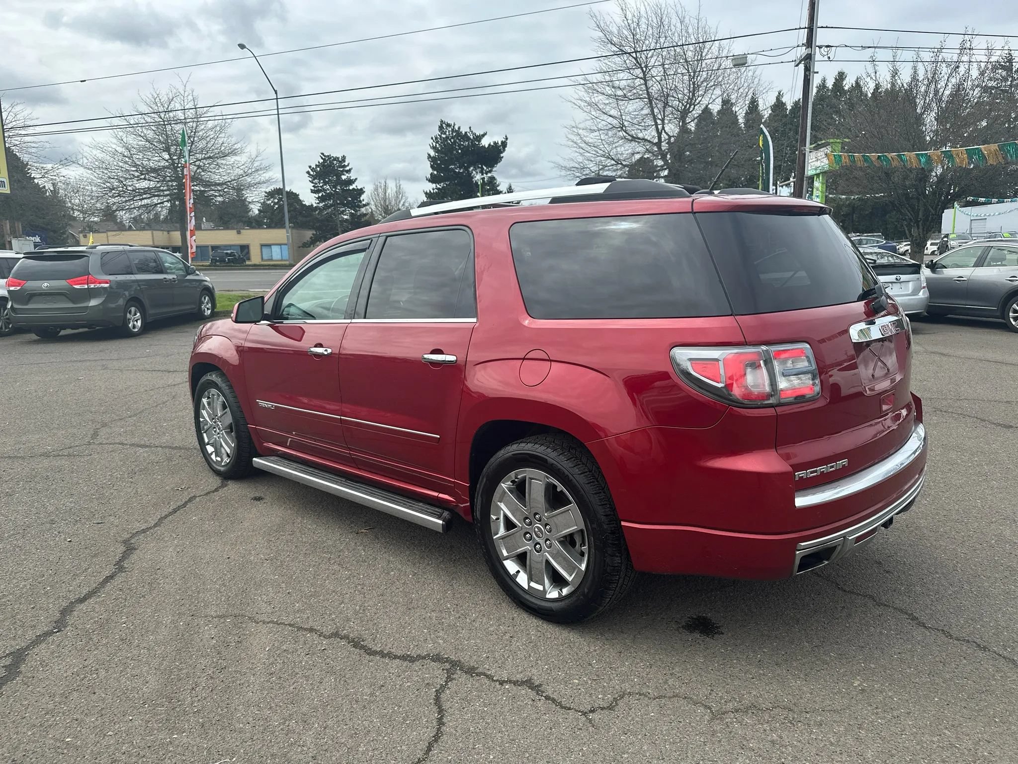 Used 2013 GMC Acadia Denali AWD/4WD image 5