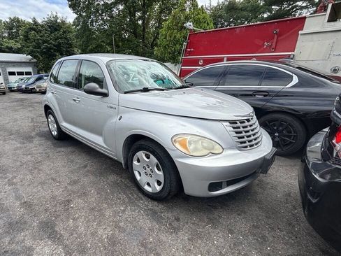 Used 2006 Chrysler PT Cruiser Base 4dr Wagon image 2