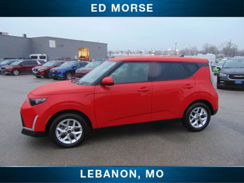 Used 2024 Kia Soul LX w/ Option Group 015 image 2