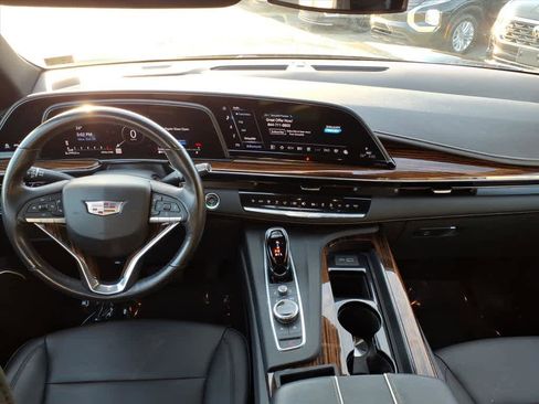 Used 2021 Cadillac Escalade Luxury image 10