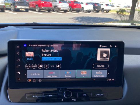 Used 2025 Nissan Rogue Platinum w/ Platinum Premium Package image 37