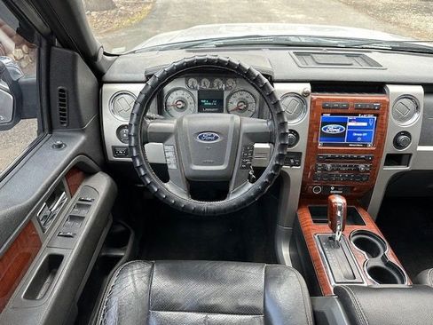 Used 2010 Ford F150 Lariat image 12