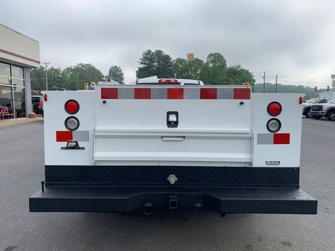Used 2015 Chevrolet Silverado 3500 W/T w/ WT Convenience Package AWD/4WD image 6