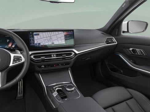 Used 2024 BMW 330i Sedan w/ Convenience Package RWD image 43