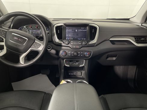 Used 2023 GMC Terrain SLT image 15