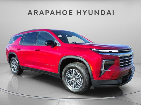 Used 2024 Chevrolet Traverse LT w/ Trailering Package image 10