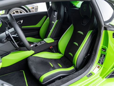 Used 2023 Lamborghini Huracan Tecnica RWD image 29