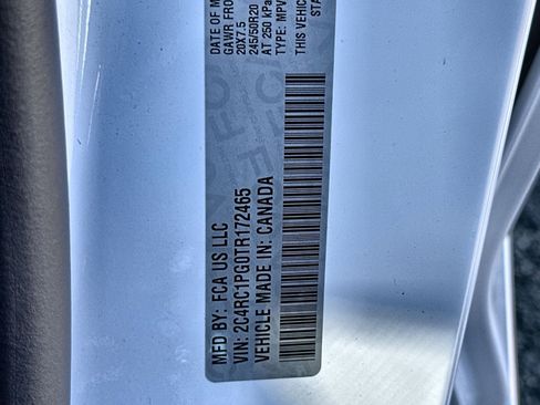 New 2026 Chrysler Pacifica Pinnacle image 30