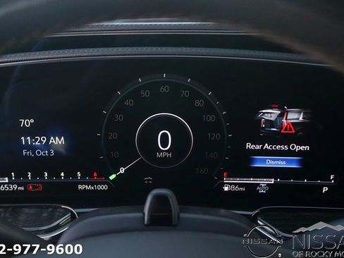 Used 2023 Cadillac Escalade Premium Luxury w/ Performance Package image 19