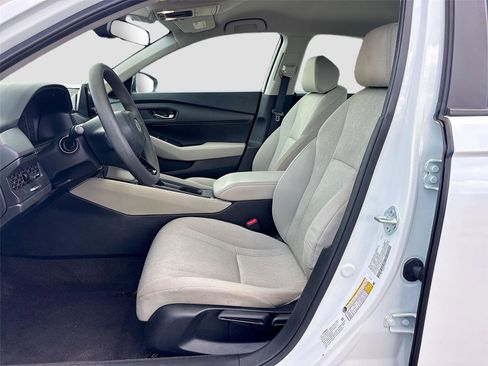 Certified 2024 Honda Accord LX image 22