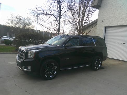 Used 2018 GMC Yukon SLT image 7