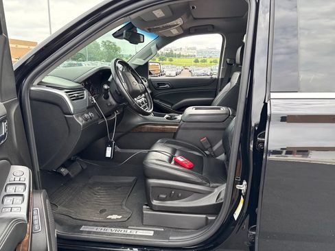 Used 2019 Chevrolet Tahoe LT w/ Texas Edition Package AWD/4WD image 4