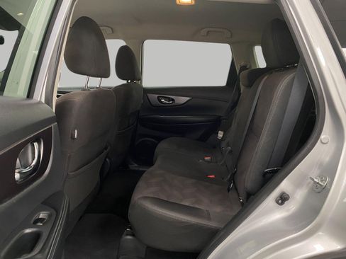 Used 2015 Nissan Rogue SV FWD image 24