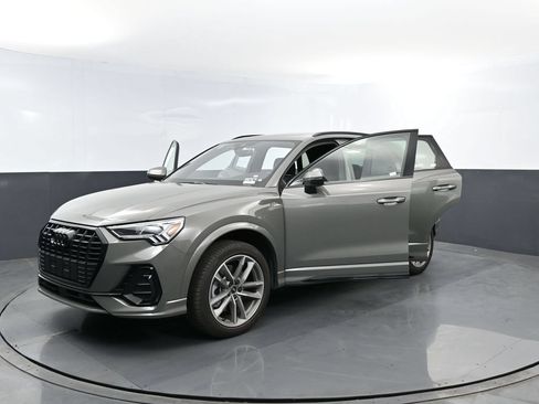 Certified 2025 Audi Q3 2.0T Premium AWD/4WD image 24