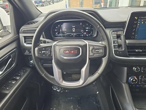 Certified 2024 GMC Yukon SLT AWD/4WD image 12