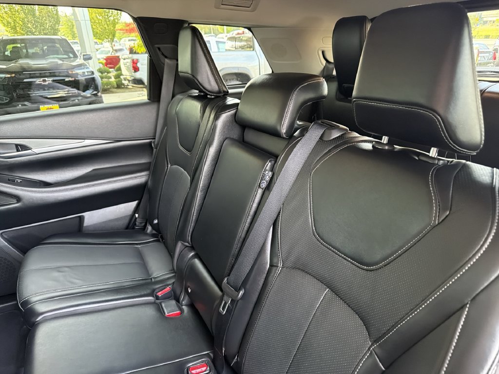 Used 2025 INFINITI QX60 Luxe AWD/4WD image 25